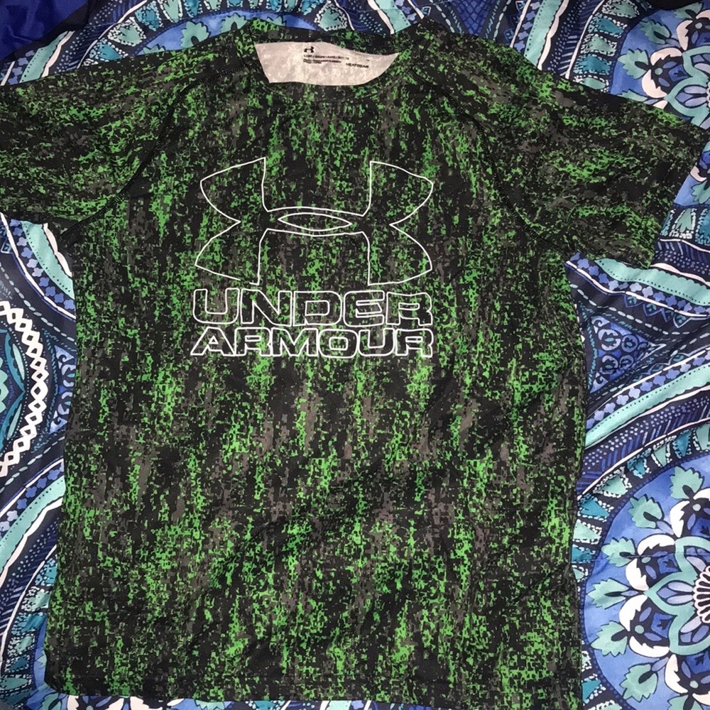 Boys under armour shirt